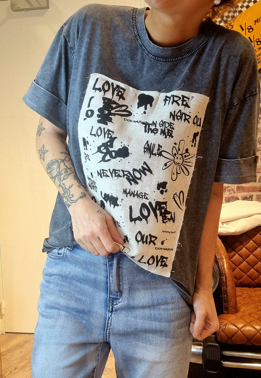Tee Shirt Graf Love Gris
